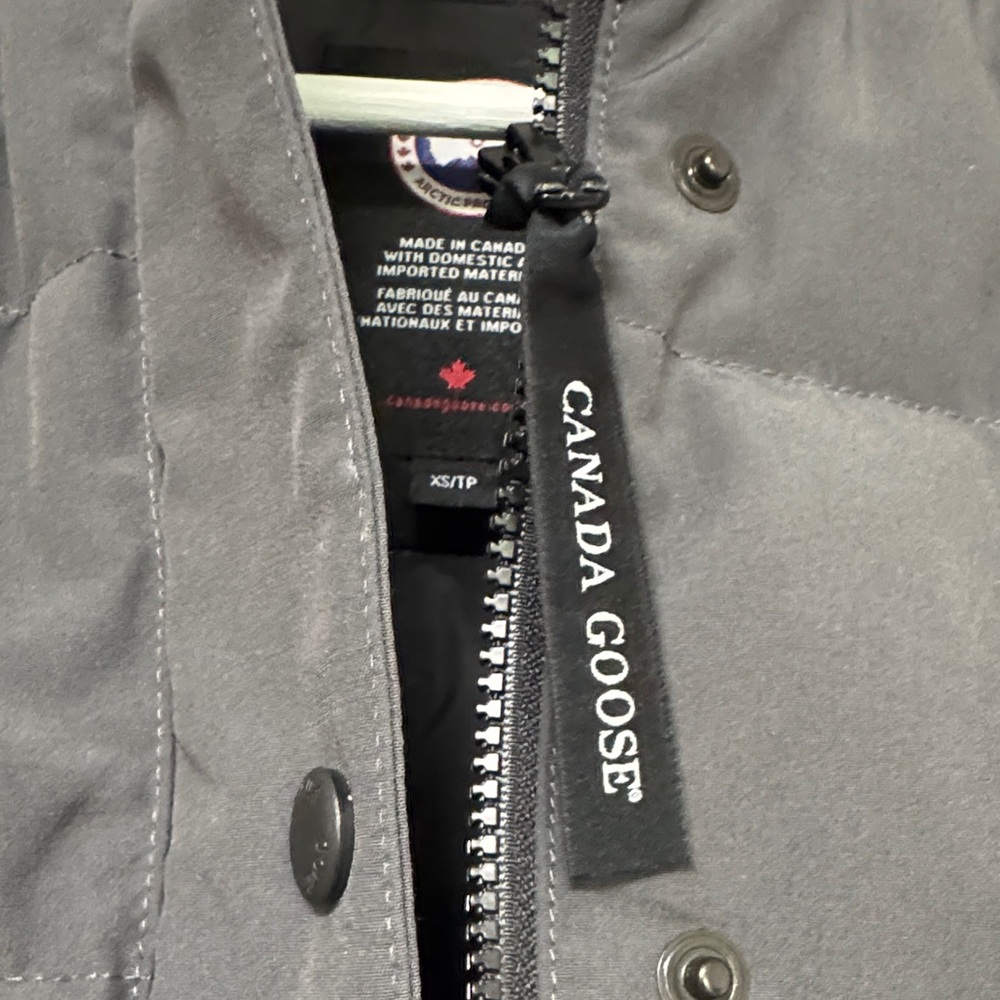 Canada Goose grey Puffer Vest - Picture 11 of 15